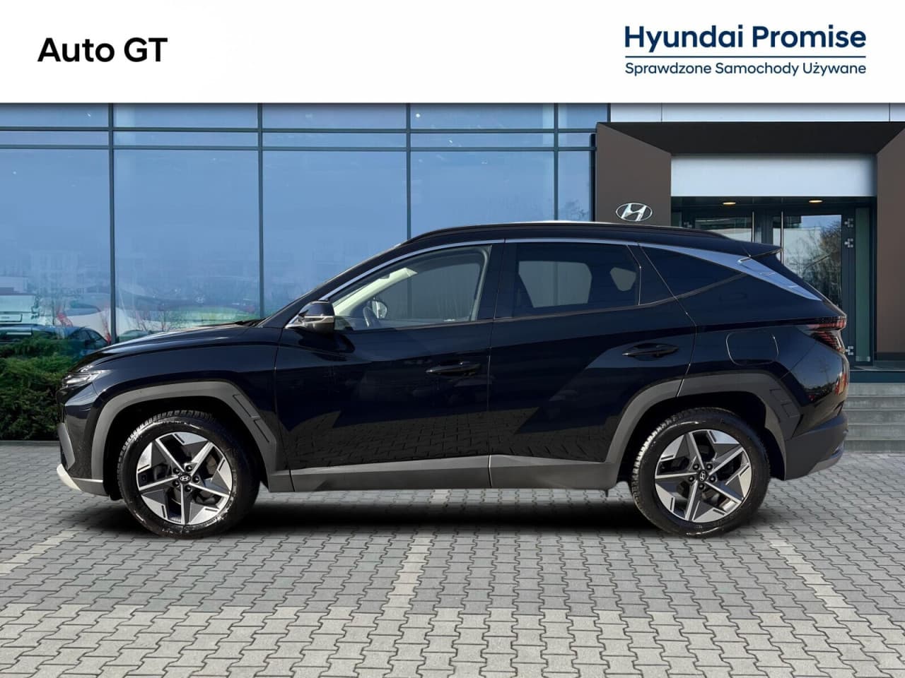 Hyundai Tucson - zdjęcie 12