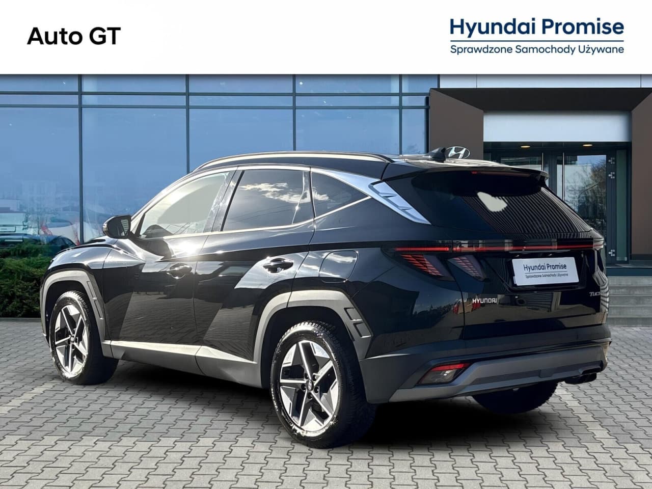 Hyundai Tucson - zdjęcie 14