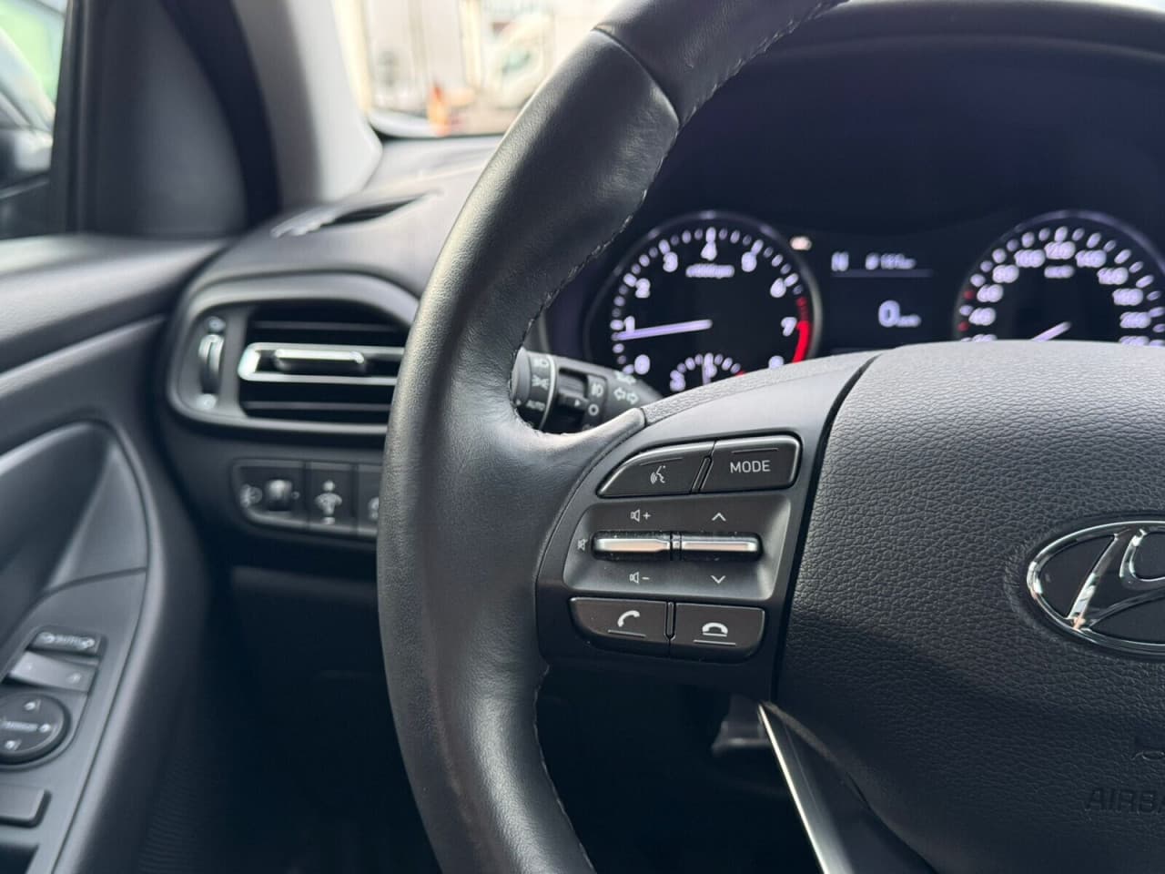 Hyundai i30 - zdjęcie 12