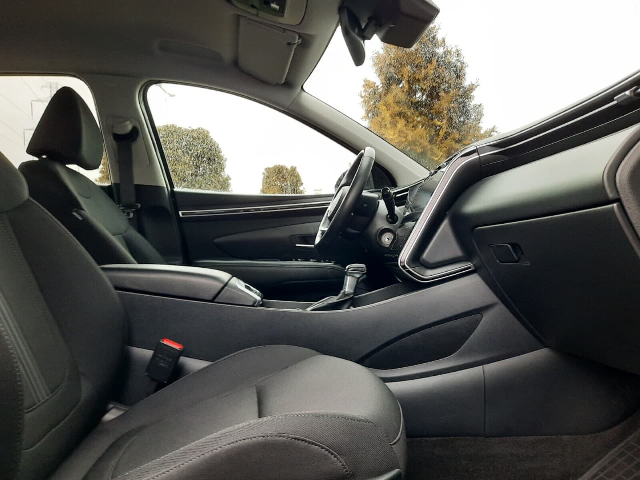 Hyundai Tucson - zdjęcie 19